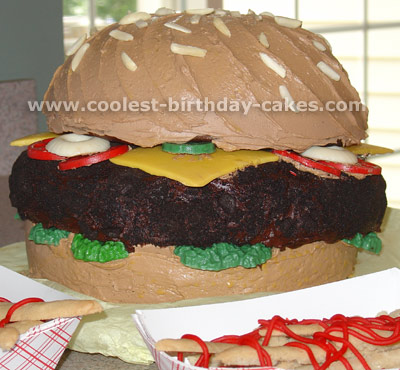 20070531-Giant_Burger_Birthday_Cakes_11.jpg