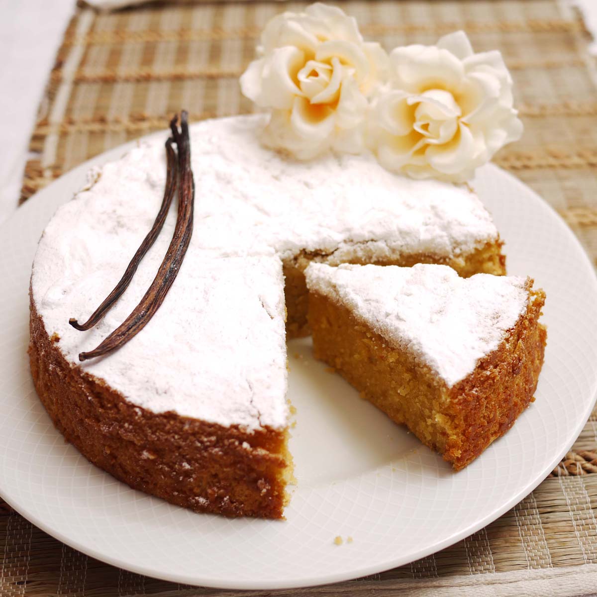 38-very-vanilla-cake-1.jpg