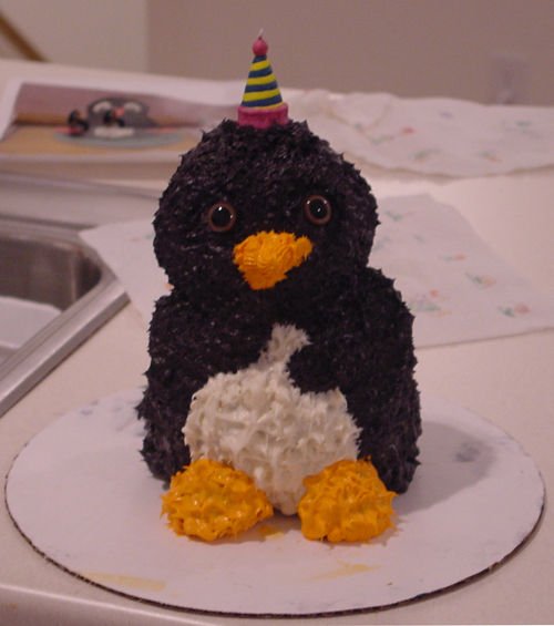 3D-Penguin-Birthday-Cake.jpg