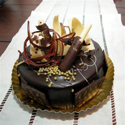 Chocolate-Birthday-Cake-003.jpg