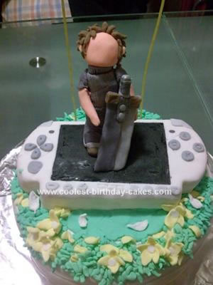 coolest-crisis-core-psp-cake-21107591.jpg