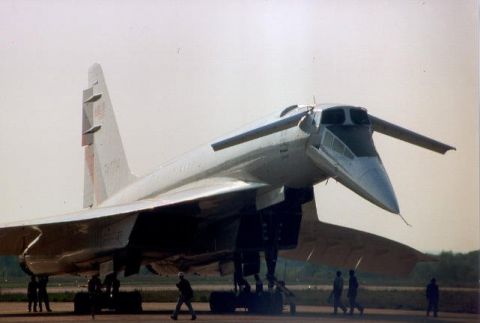 Tupolev_Tu-144_80.jpg